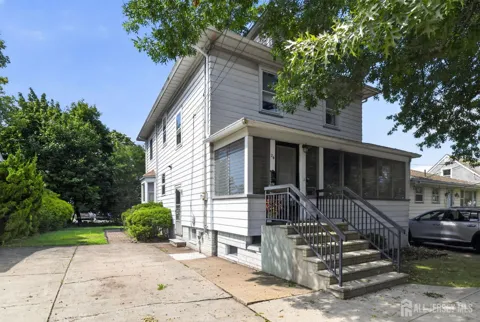 24 Highland Avenue