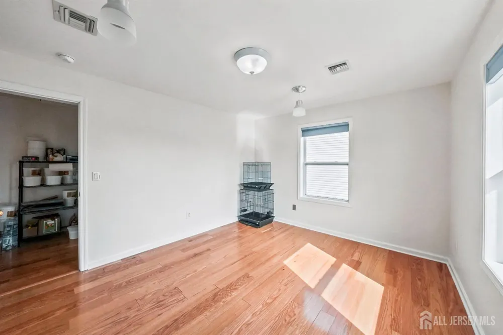 907 Harris Avenue Union Beach, NJ 07735