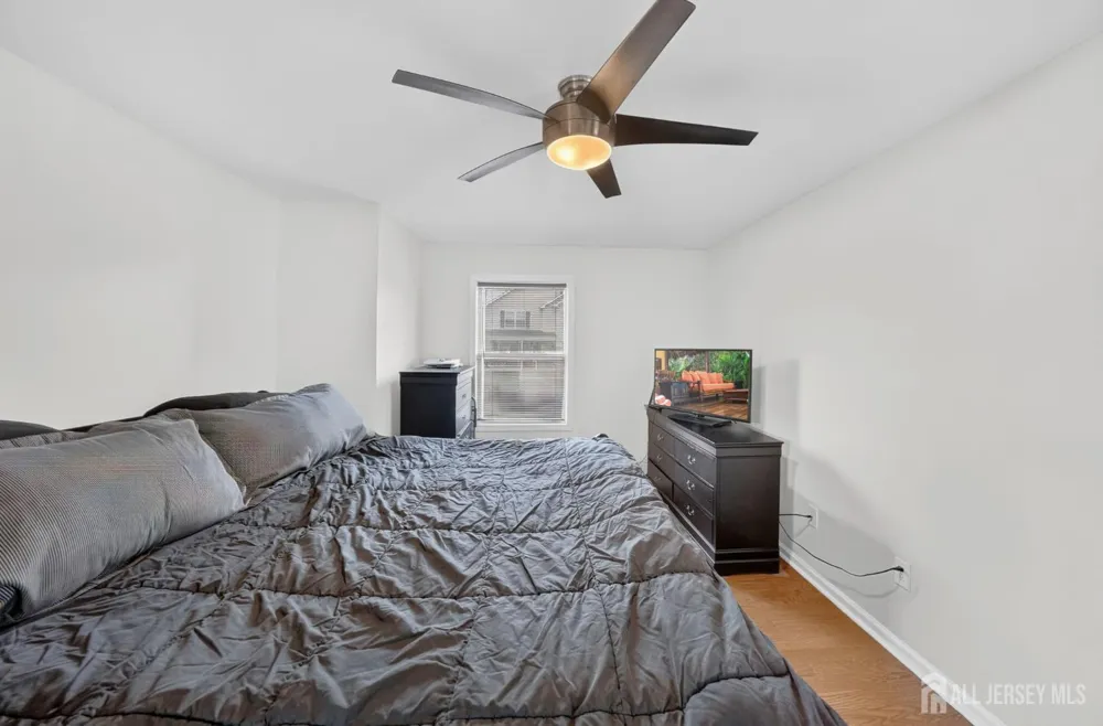 907 Harris Avenue Union Beach, NJ 07735