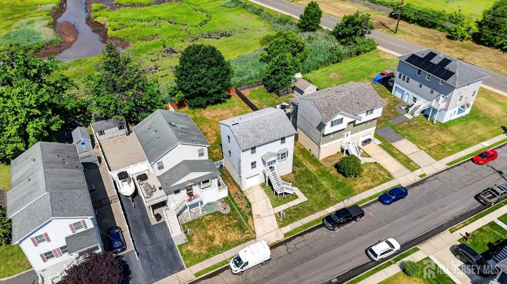 907 Harris Avenue Union Beach, NJ 07735