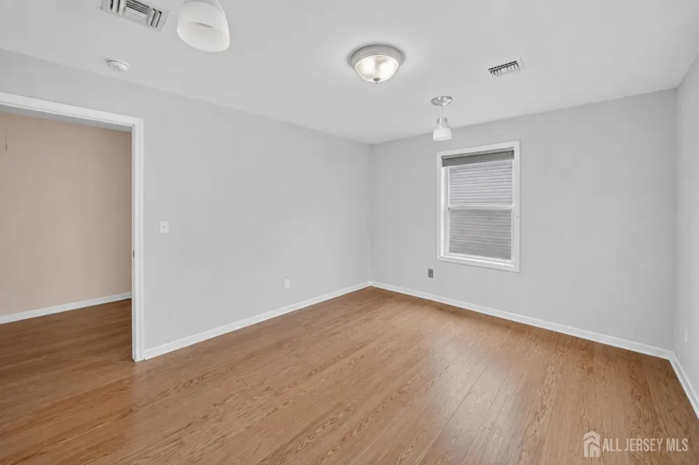 907 Harris Avenue Union Beach, NJ 07735