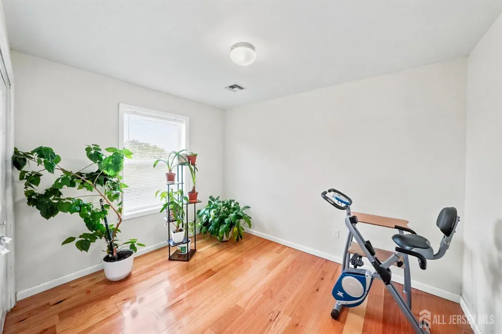 907 Harris Avenue Union Beach, NJ 07735