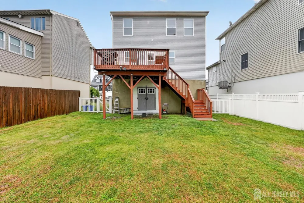 907 Harris Avenue Union Beach, NJ 07735