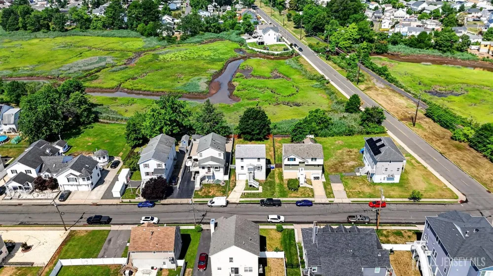 907 Harris Avenue Union Beach, NJ 07735