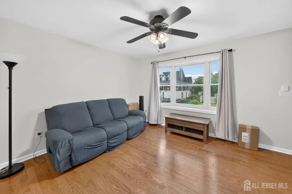 907 Harris Avenue Union Beach, NJ 07735
