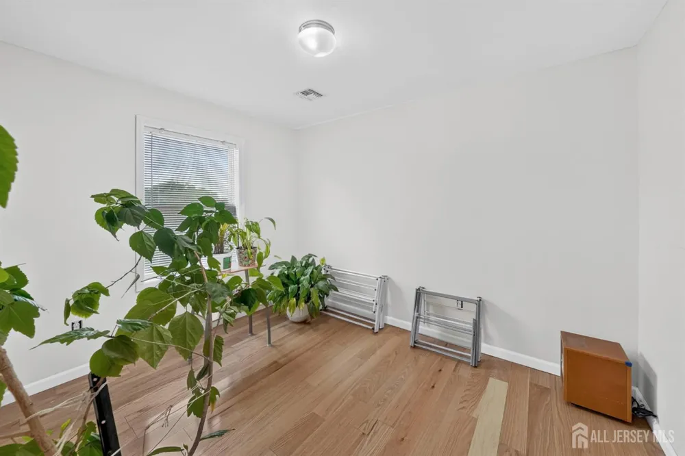 907 Harris Avenue Union Beach, NJ 07735