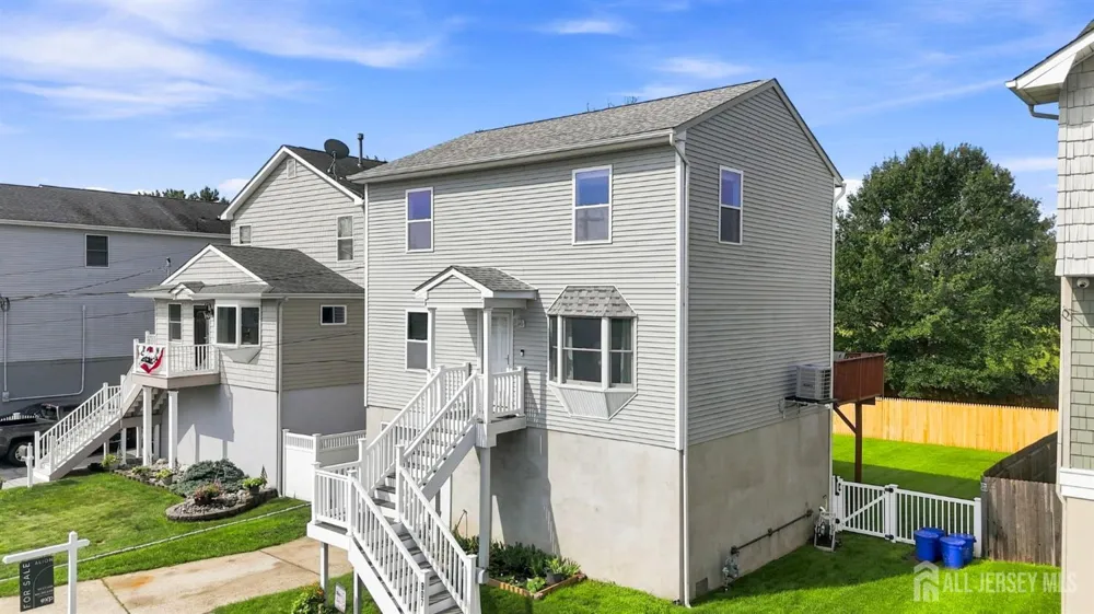 907 Harris Avenue Union Beach, NJ 07735
