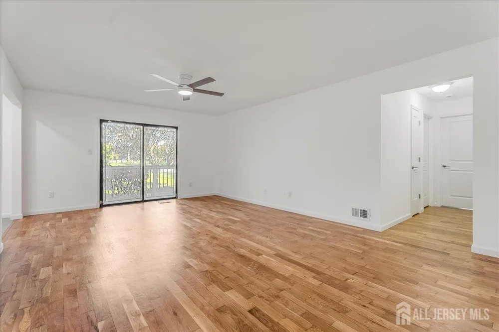 131 Beverly Hill Terrace Woodbridge Proper, NJ 07095