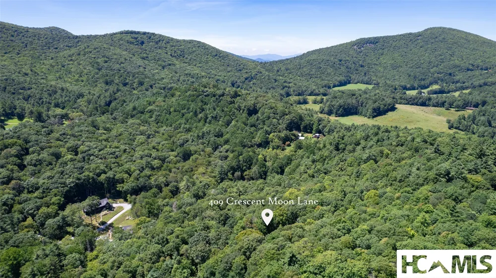 409 Crescent Moon Lane Cashiers, NC 28717