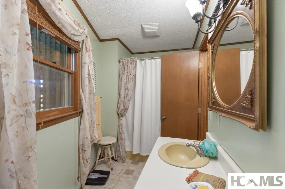 409 Crescent Moon Lane Cashiers, NC 28717