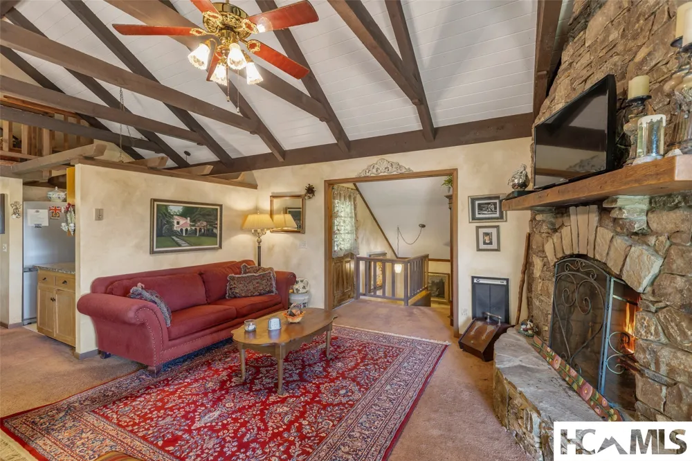409 Crescent Moon Lane Cashiers, NC 28717