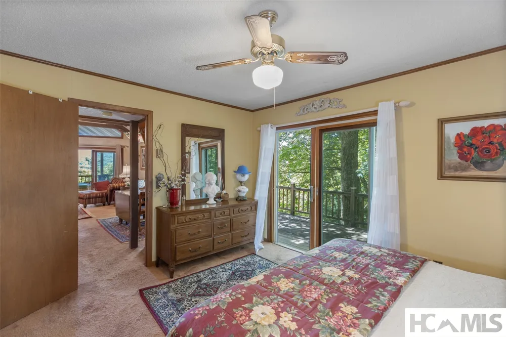 409 Crescent Moon Lane Cashiers, NC 28717
