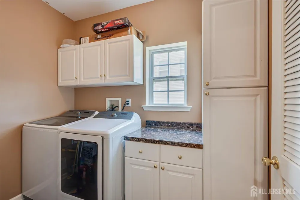 103 Timberhill Drive Franklin Twsp, NJ 08823