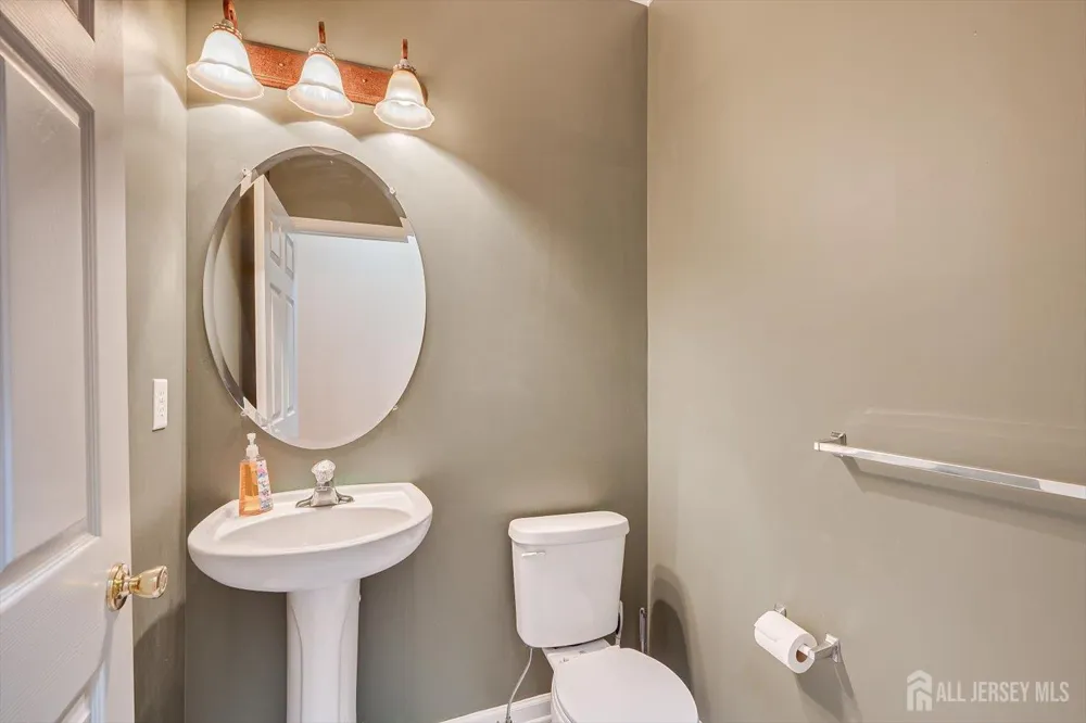 103 Timberhill Drive Franklin Twsp, NJ 08823