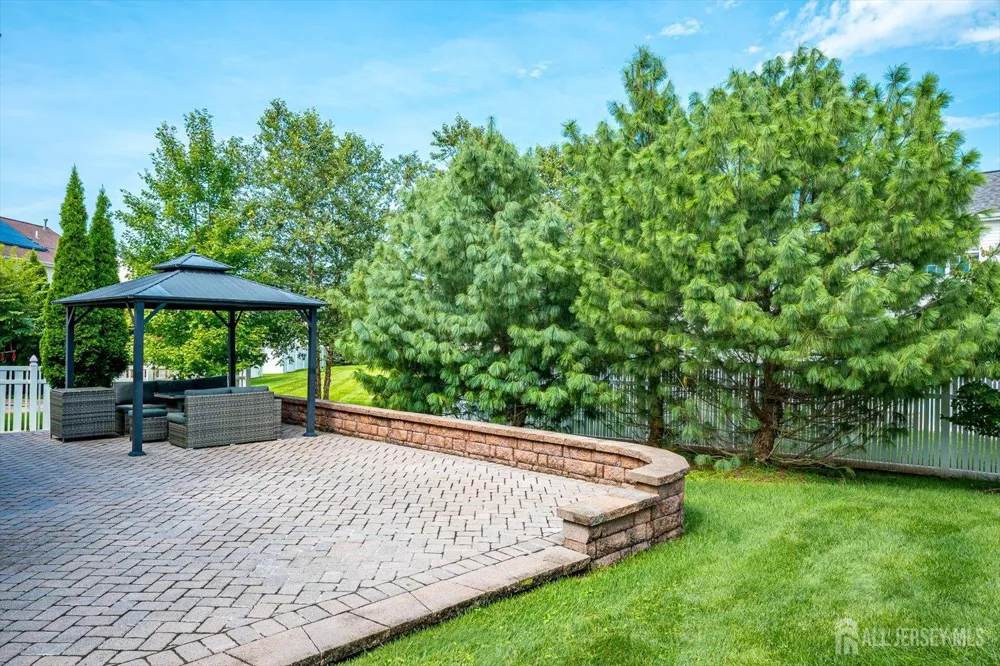 103 Timberhill Drive Franklin Twsp, NJ 08823