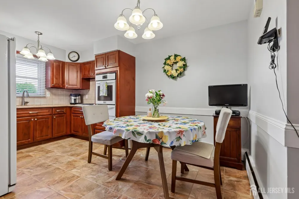 55 Lench Avenue Edison, NJ 08820