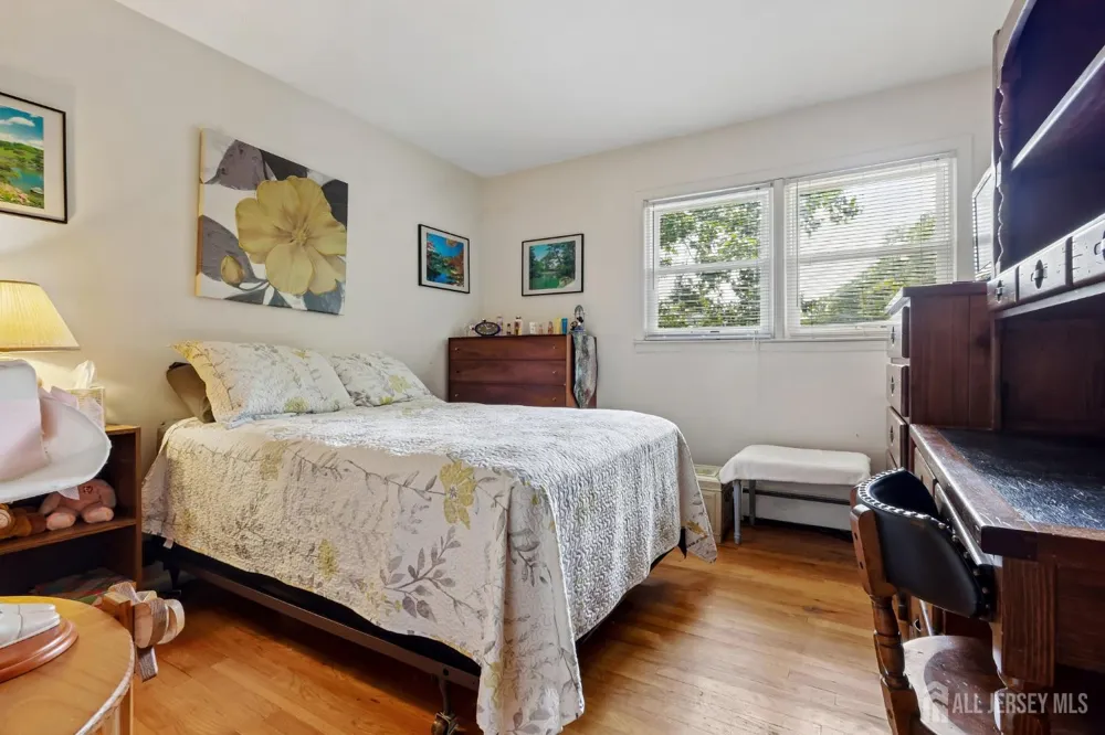 55 Lench Avenue Edison, NJ 08820