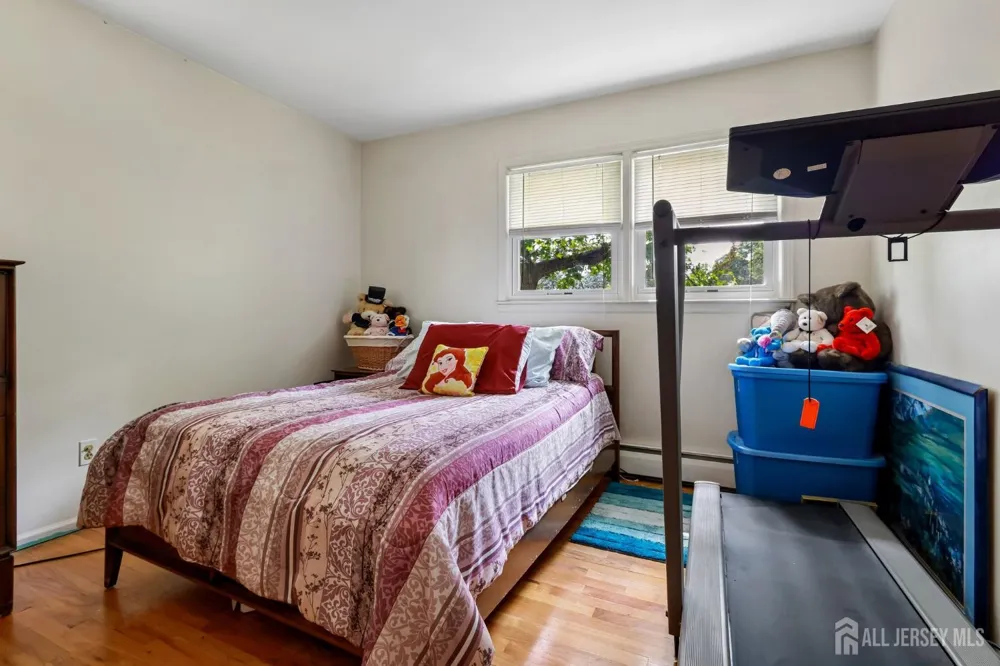 55 Lench Avenue Edison, NJ 08820