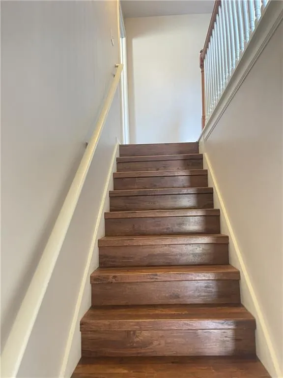 385 Blackwood Lane Suwanee, GA 30024