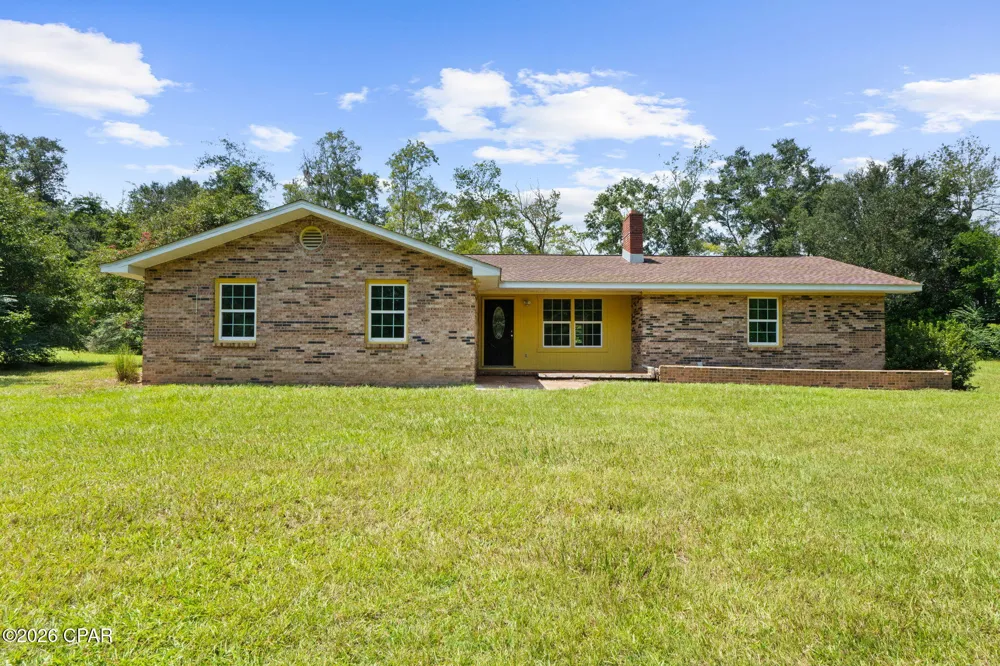 5953 Deerwood Drive Malone, FL 32445