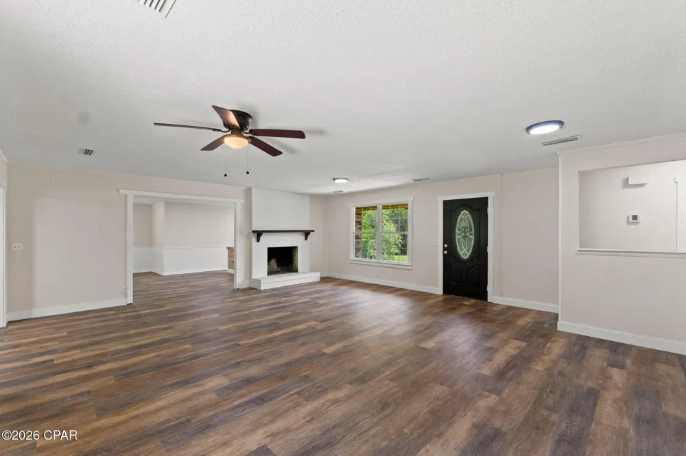 5953 Deerwood Drive Malone, FL 32445