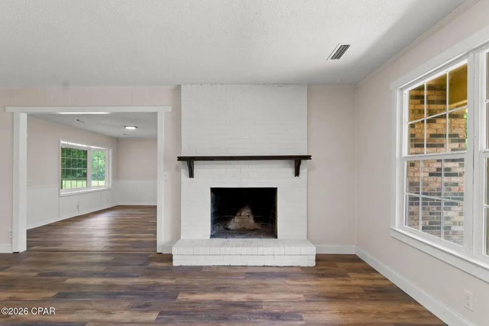5953 Deerwood Drive Malone, FL 32445