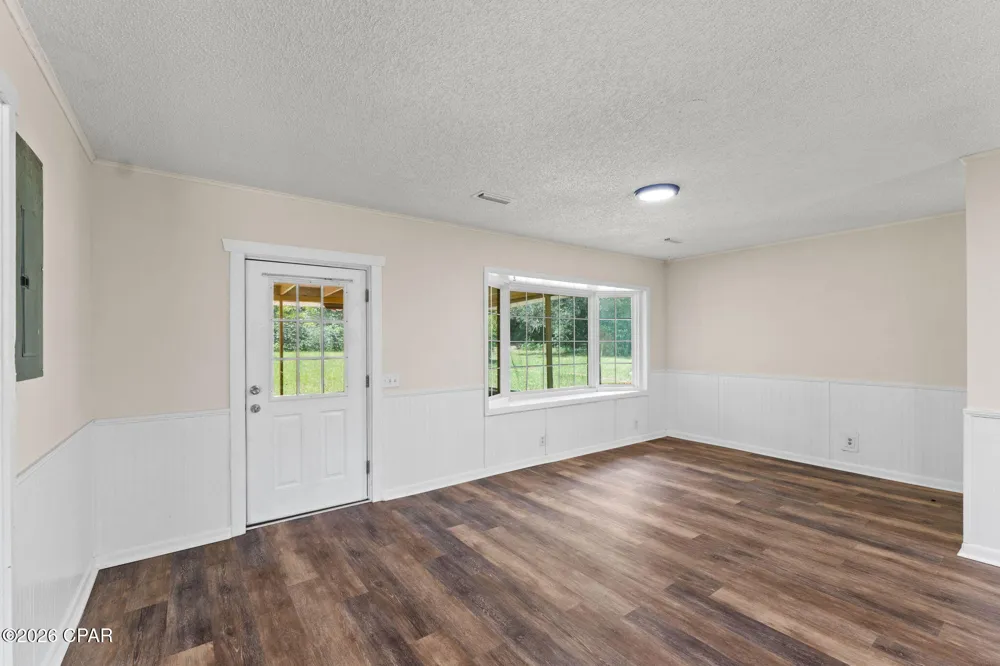 5953 Deerwood Drive Malone, FL 32445