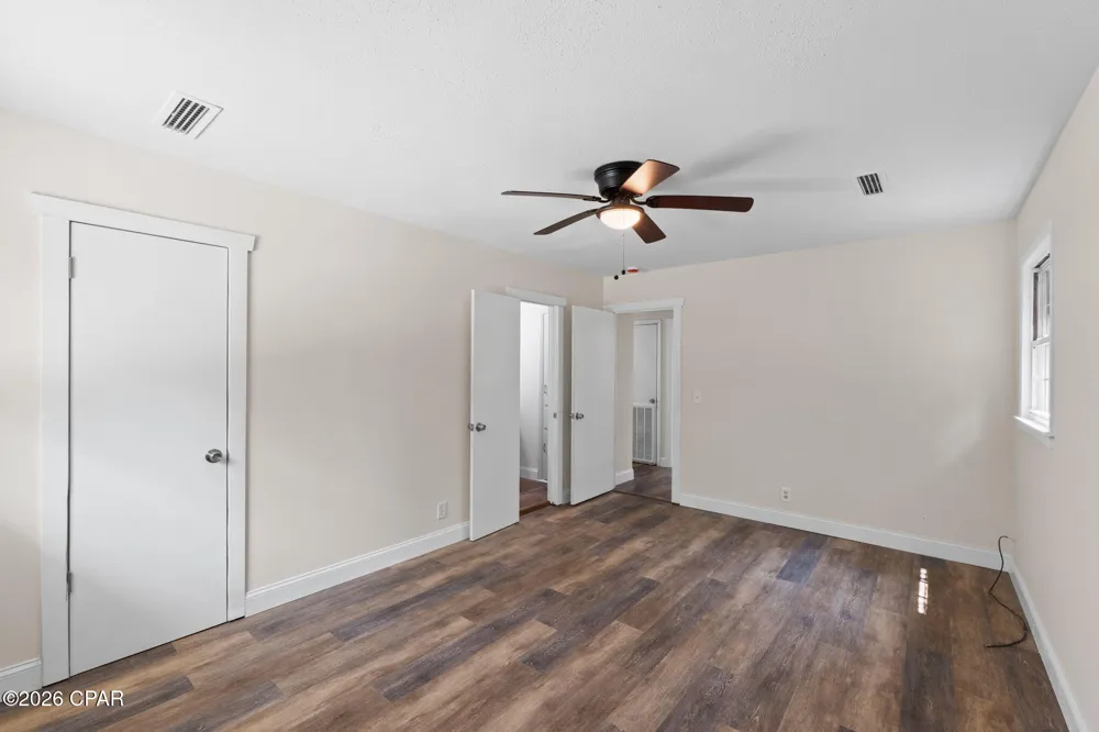 5953 Deerwood Drive Malone, FL 32445