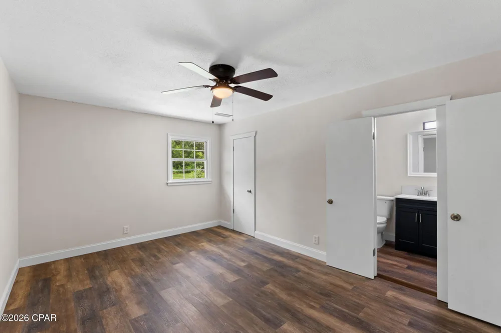 5953 Deerwood Drive Malone, FL 32445