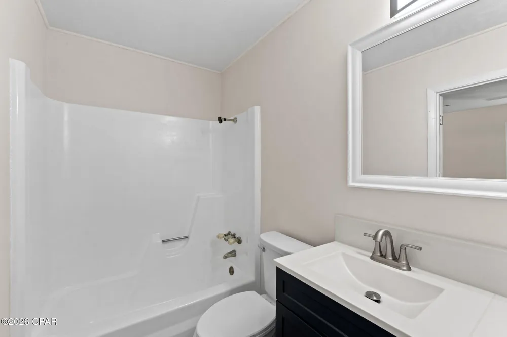5953 Deerwood Drive Malone, FL 32445