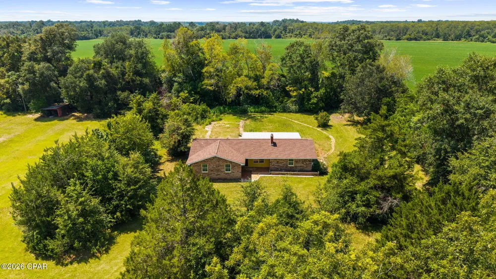 5953 Deerwood Drive Malone, FL 32445