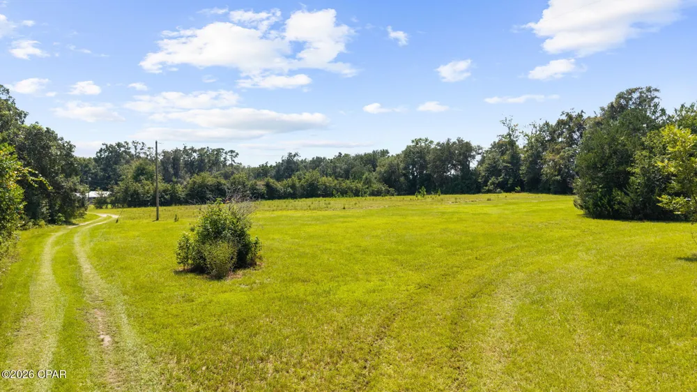 5953 Deerwood Drive Malone, FL 32445