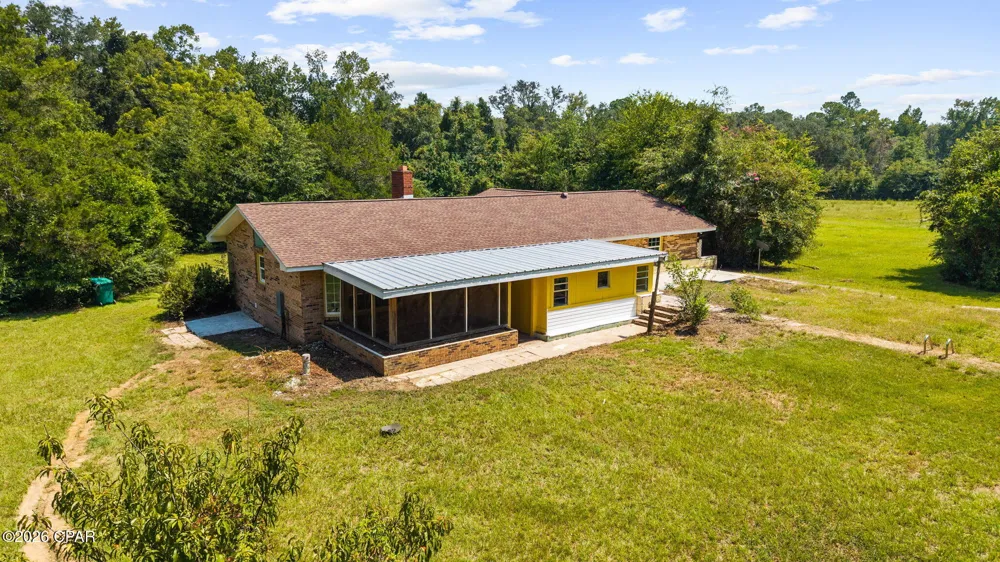 5953 Deerwood Drive Malone, FL 32445
