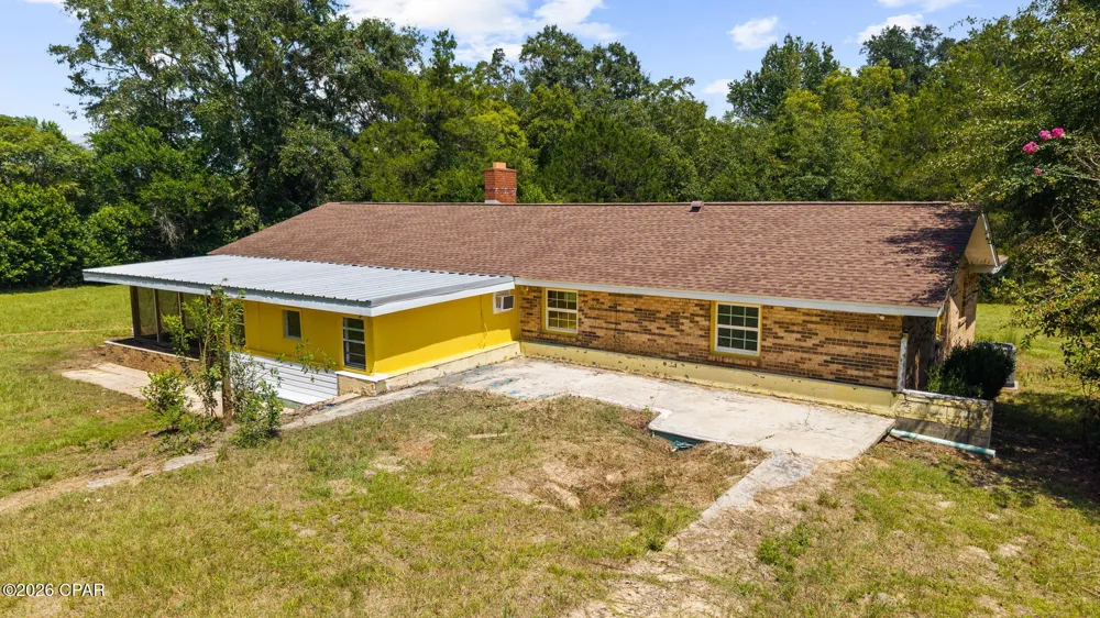 5953 Deerwood Drive Malone, FL 32445