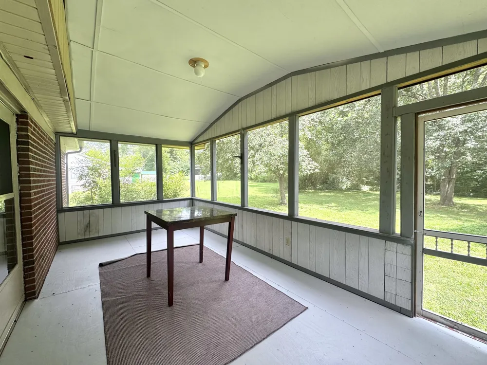 385 Bridge Street Graysville, TN 37338
