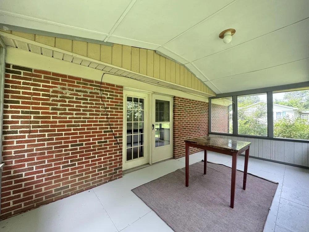 385 Bridge Street Graysville, TN 37338