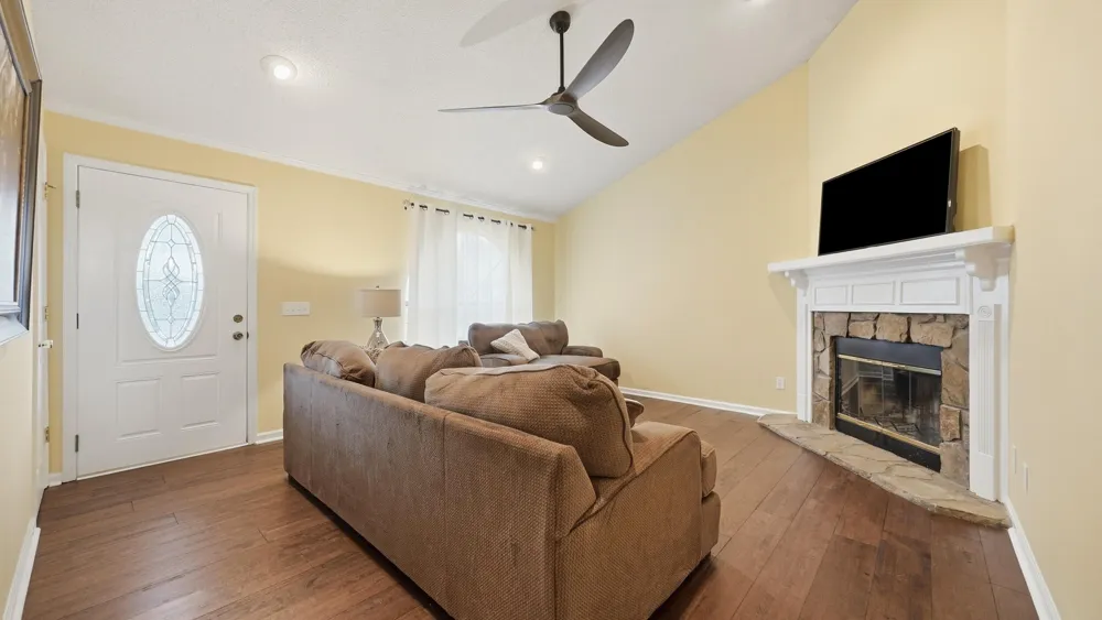 8231 Troubadour Way Ooltewah, TN 37363