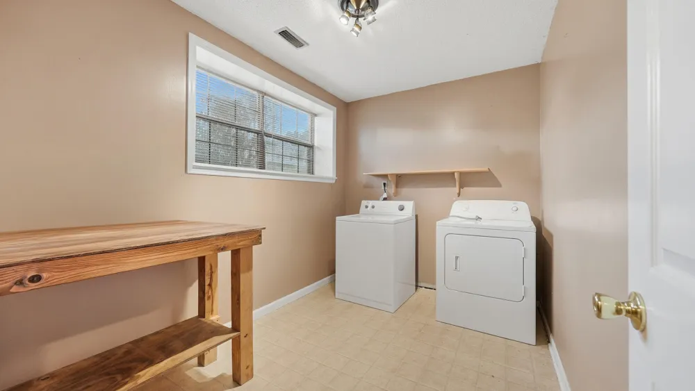 8231 Troubadour Way Ooltewah, TN 37363