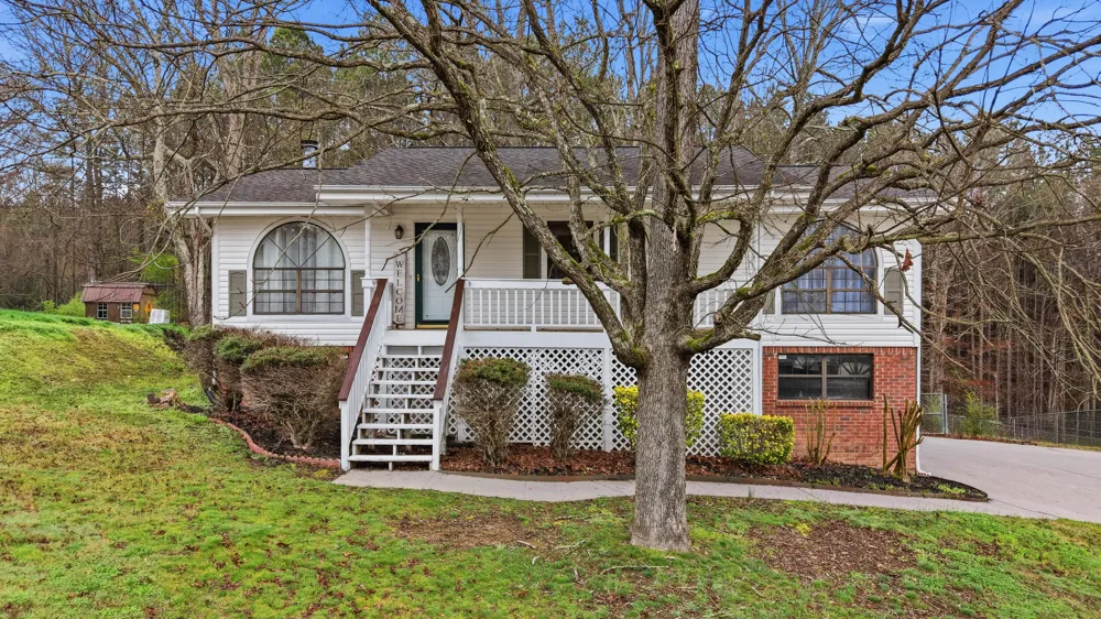 8231 Troubadour Way Ooltewah, TN 37363