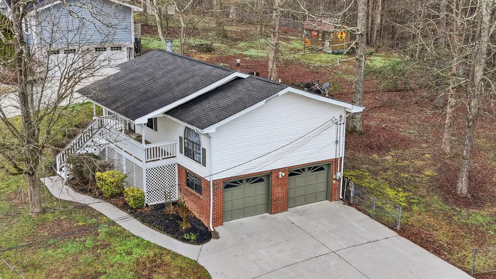 8231 Troubadour Way Ooltewah, TN 37363