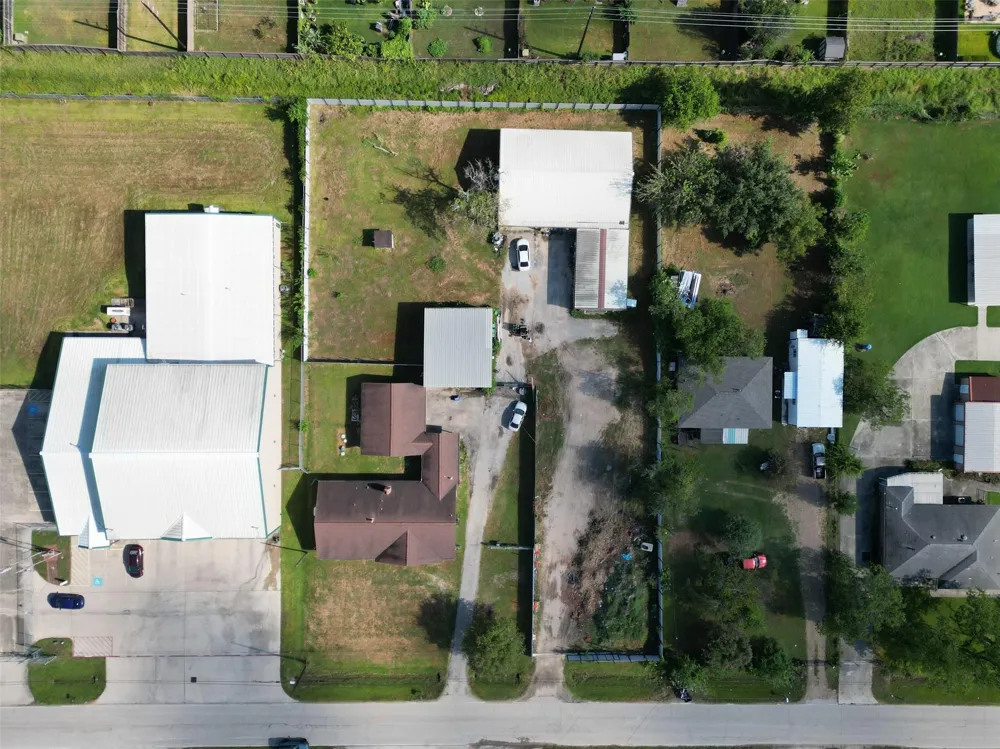 2934 Washington Drive Houston, TX 77038