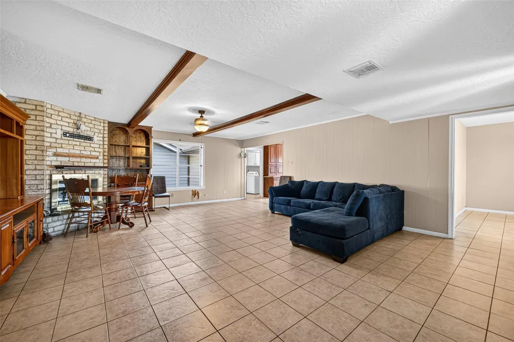 2934 Washington Drive Houston, TX 77038