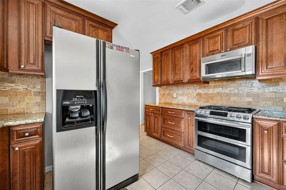 2934 Washington Drive Houston, TX 77038