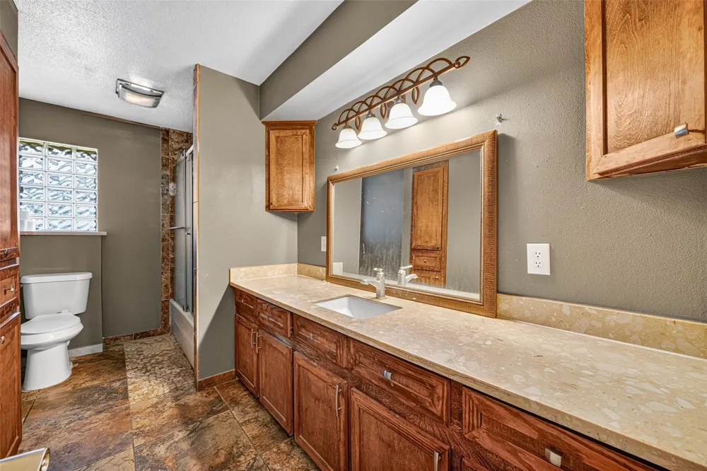 2934 Washington Drive Houston, TX 77038