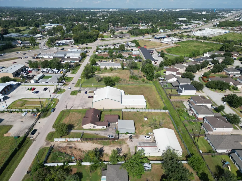 2934 Washington Drive Houston, TX 77038