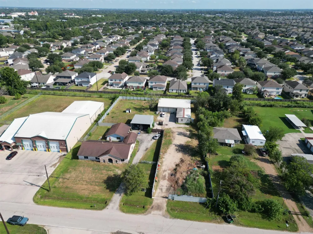 2934 Washington Drive Houston, TX 77038