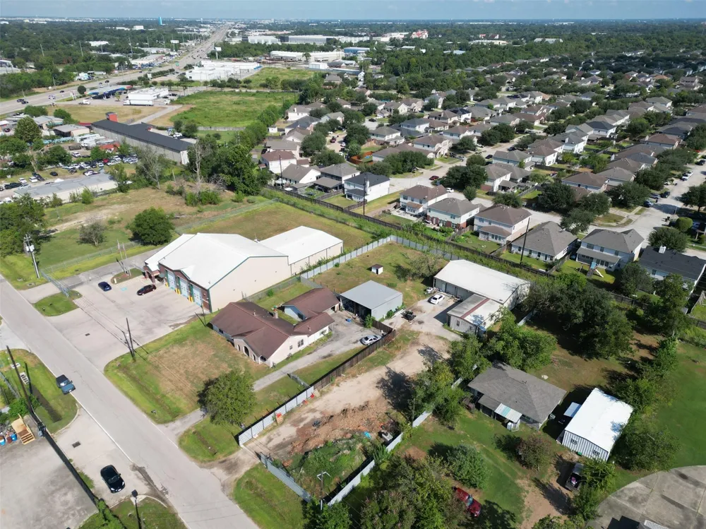 2934 Washington Drive Houston, TX 77038