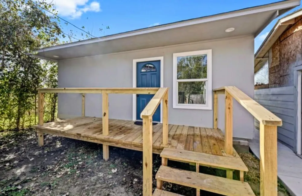 12918 Peggys Lane #C Houston, TX 77015