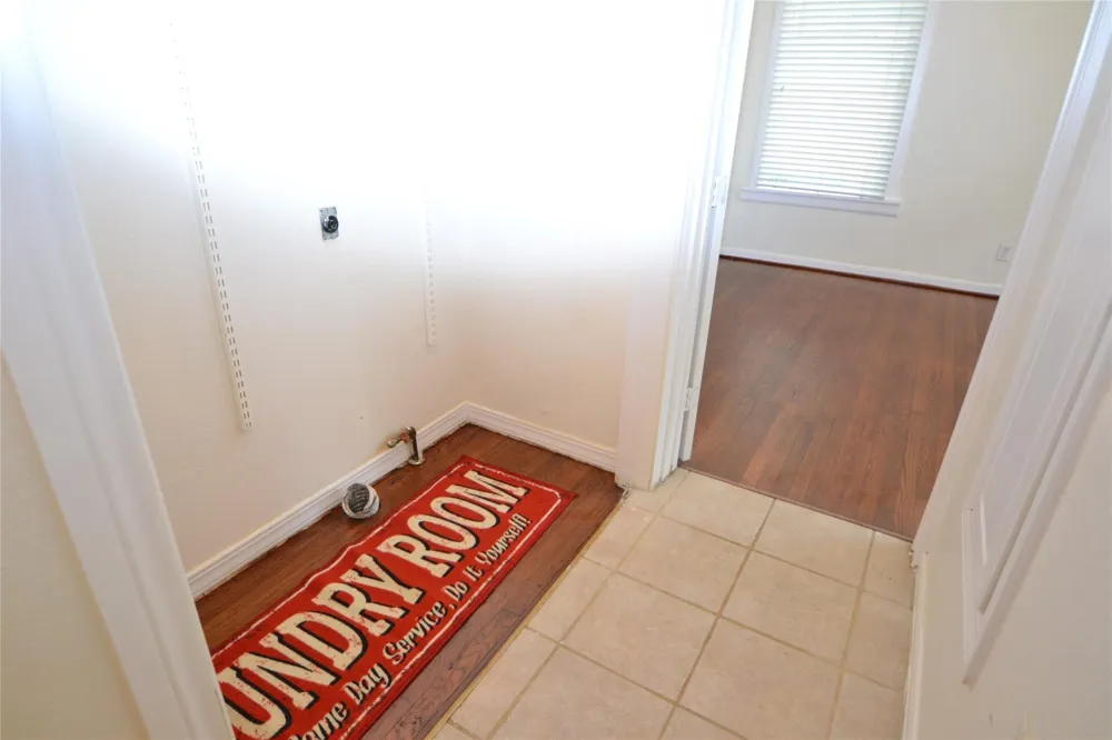 2135 Bissonnet Street Houston, TX 77005