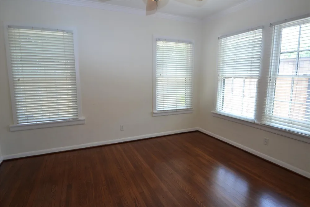2135 Bissonnet Street Houston, TX 77005